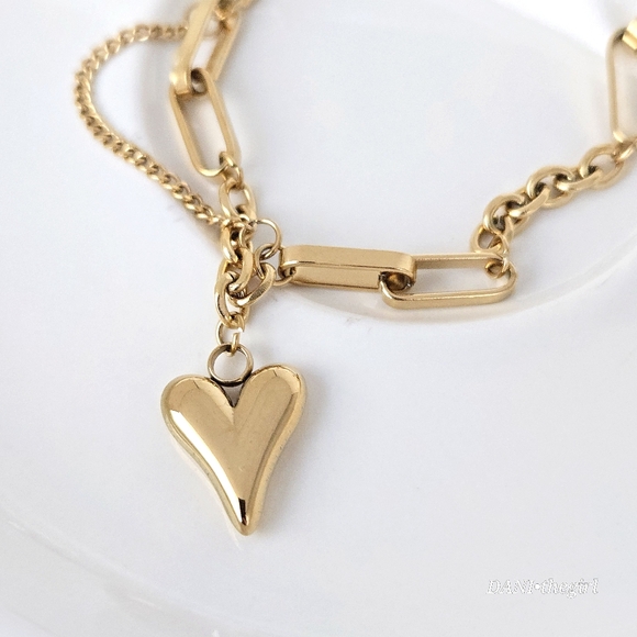 NEW 18K Gold Asymmetric Link Chain Heart Necklace - Picture 4 of 9